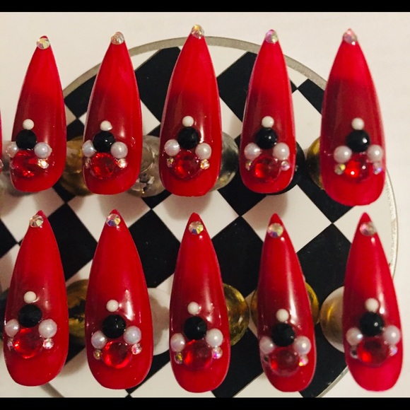 🎅 Red Ryda Santa hat Vibez- Medium(1,5,4,6,8+3) - Picture 5 of 8